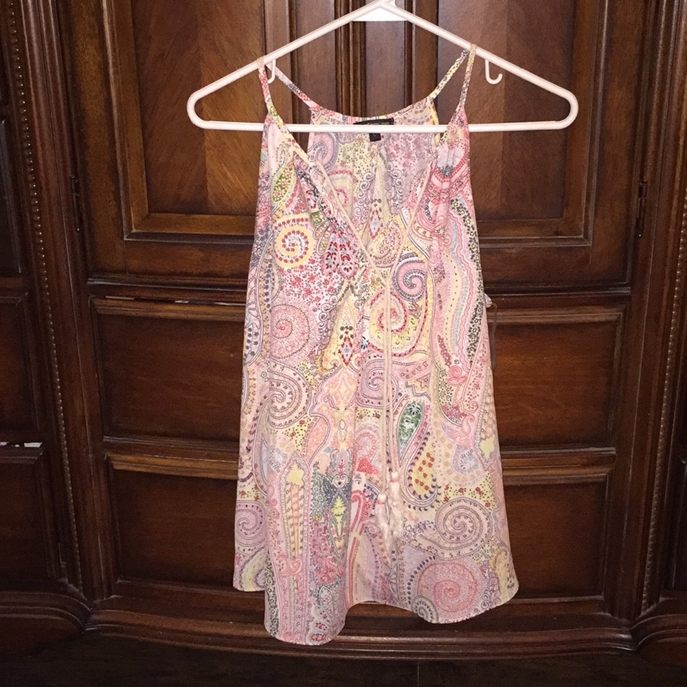 Women’s size Large sleeveless paisley shirt